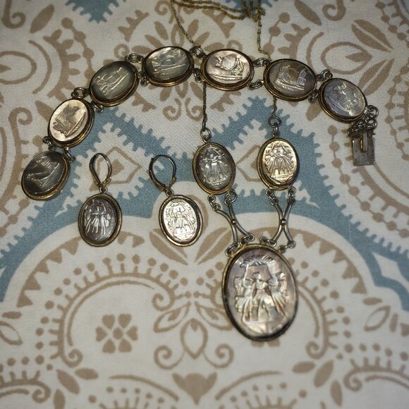 Jewelry - Antique Italian Cameo Set